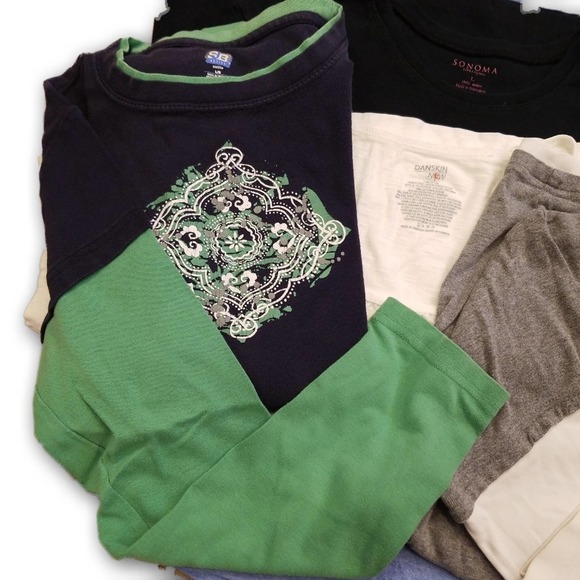 Lot of 7 Assorted Womens Tops Size Large - Picture 2 of 13